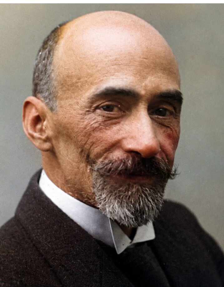 Хасинто Бенавенте-и-Мартинес (1866 - 1954)